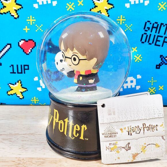 Wizarding World Harry Potter w/ Familiar White Owl Hedwig Water Globe Snow Globe - Picture 2 of 12
